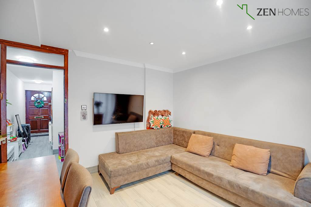 Property photo 2 of 16