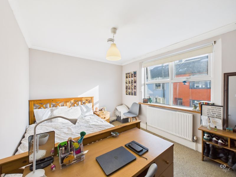 Property photo 2 of 19 Photo 4