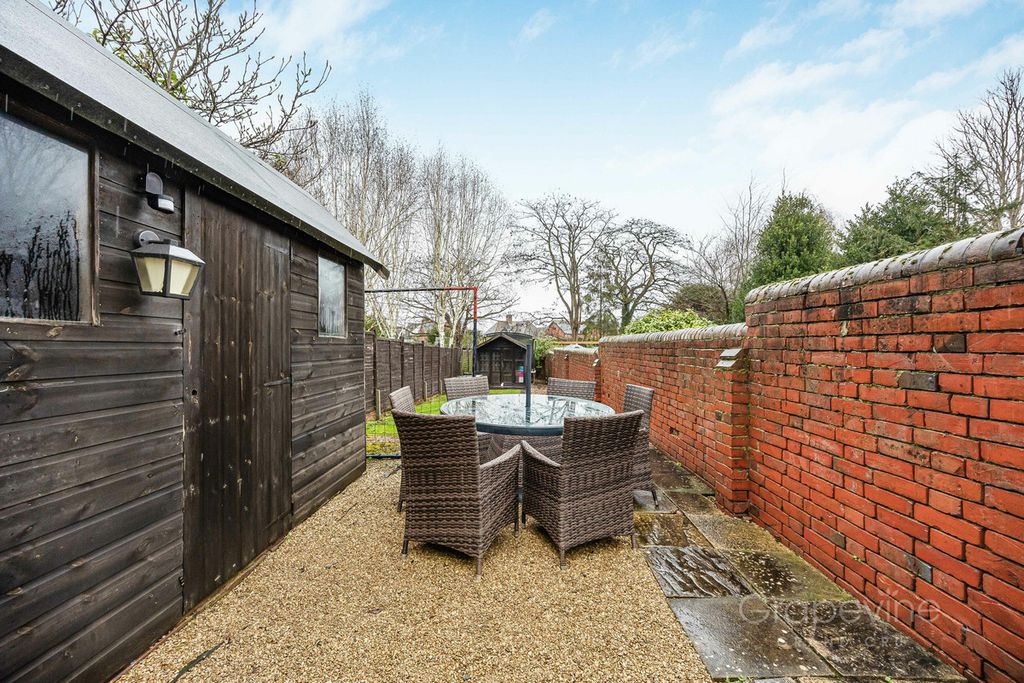 Property photo 3 of 25