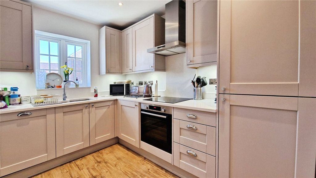 Property photo 2 of 15 Picture No. 04