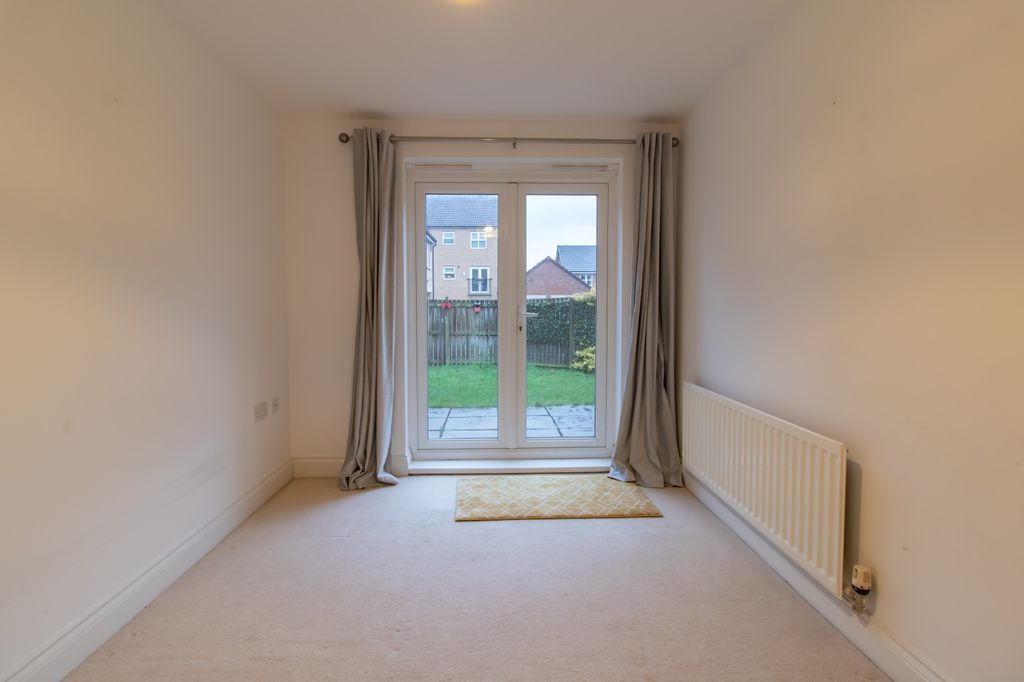 Property photo 3 of 27 Image 2