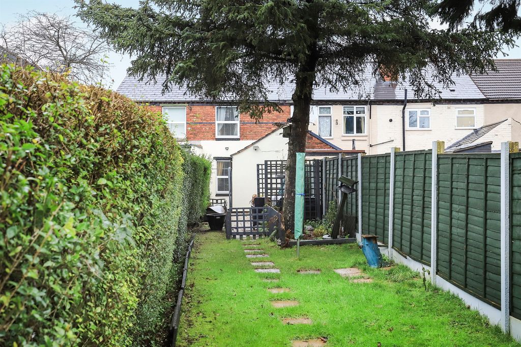 Property photo 2 of 12