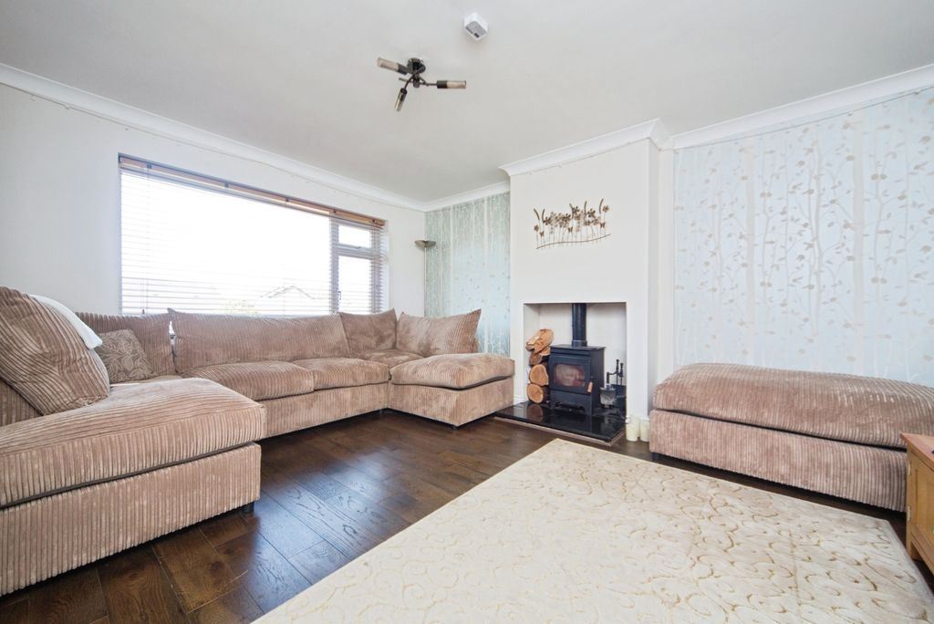 Property photo 3 of 15 Pbox-Img.Jpg