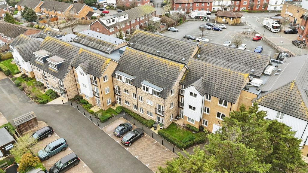 Property photo 1 of 17 4994391