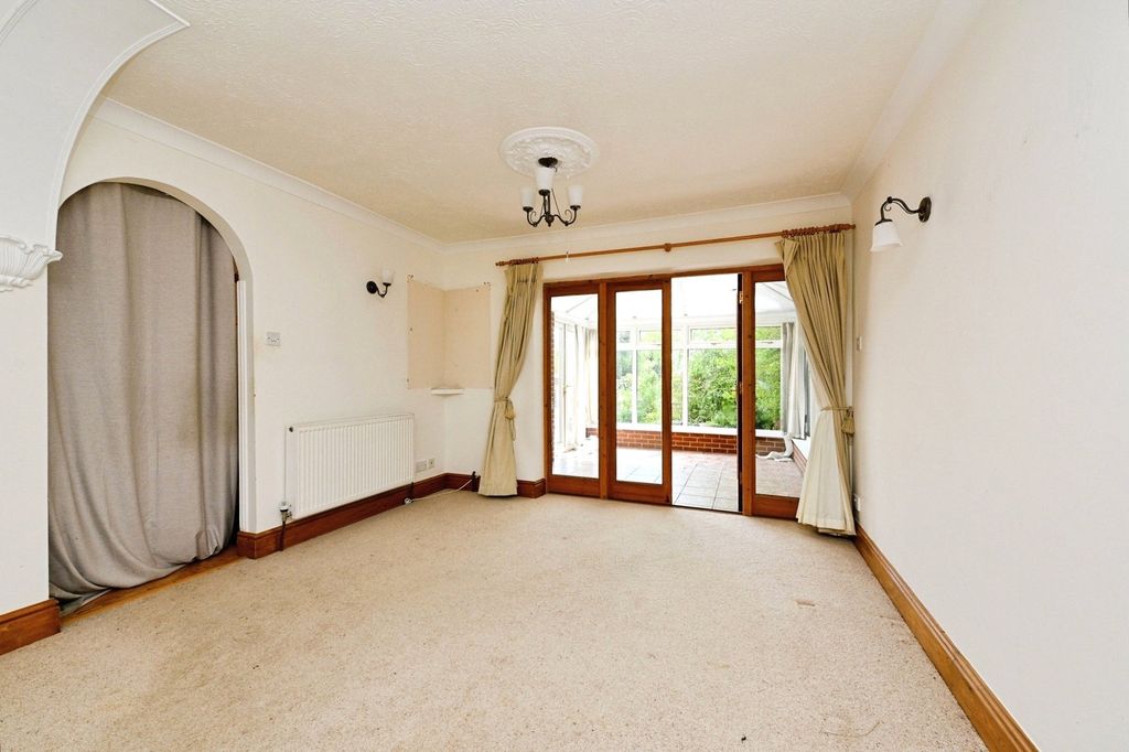 Property photo 2 of 22 Pbox-Img.Jpg