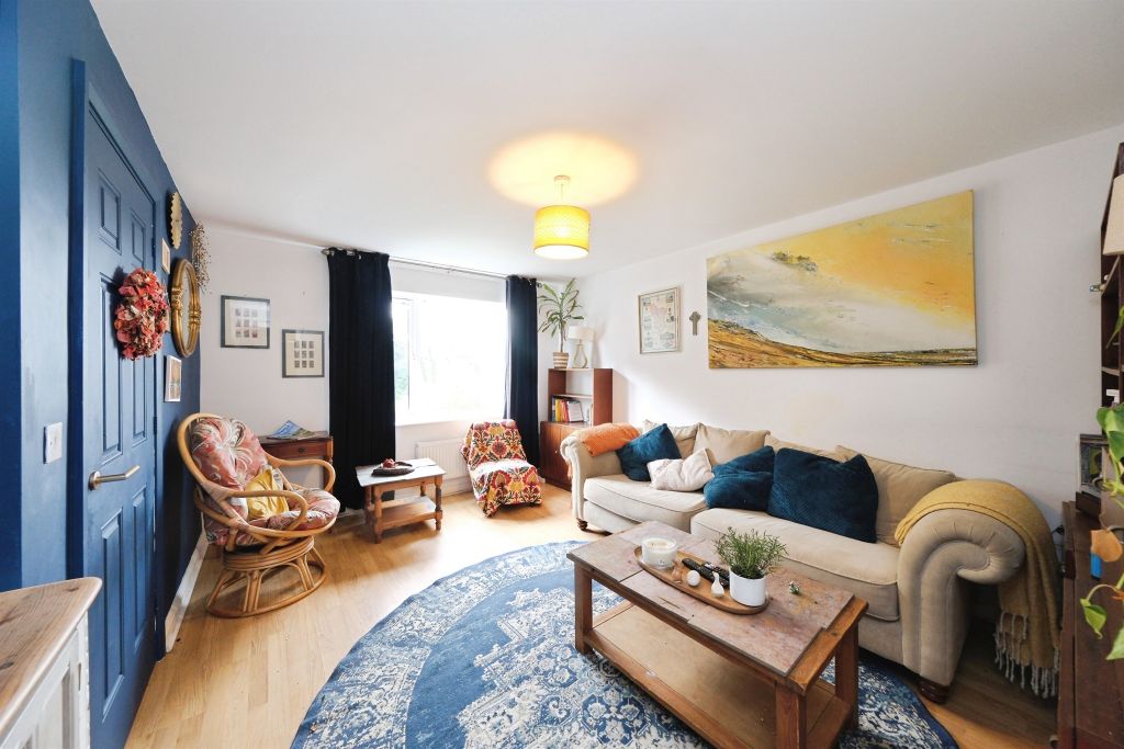 Property photo 3 of 20