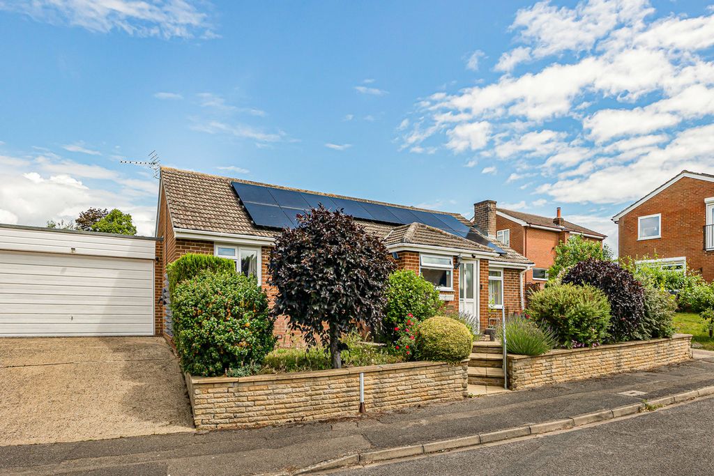 Additional image 19 of 3 bed bungalow for saleBroadwater Road, Twyford RG10