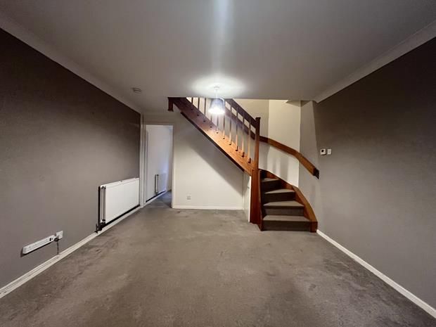 Property photo 2 of 10 Lounge