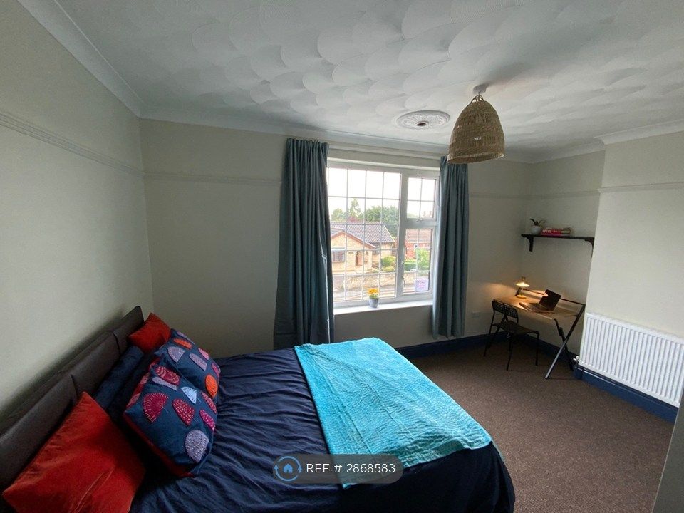 Property photo 2 of 8