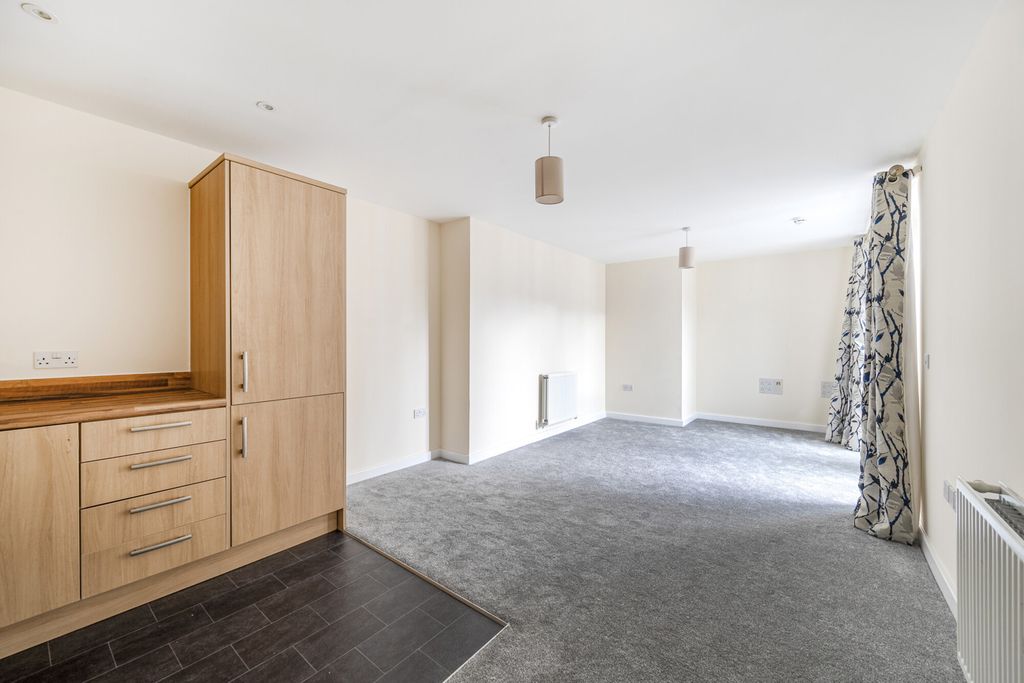Property photo 3 of 21 1345207-5-68Ae342...