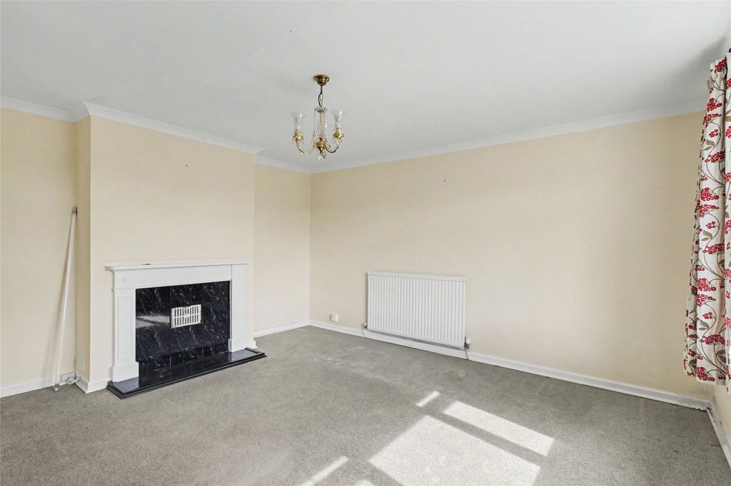 Property photo 3 of 13 3 - Picture No. 02