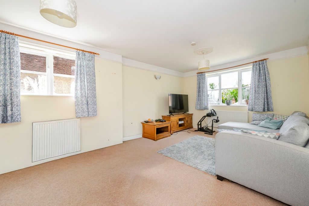Property photo 2 of 12 Photo 7