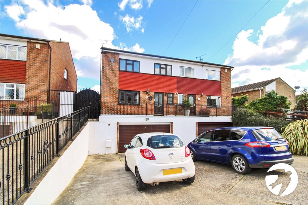 Property photo 1 of 15 External