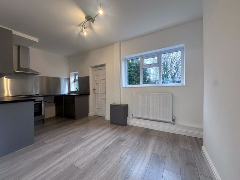 Property photo 3 of 17 Photo 2