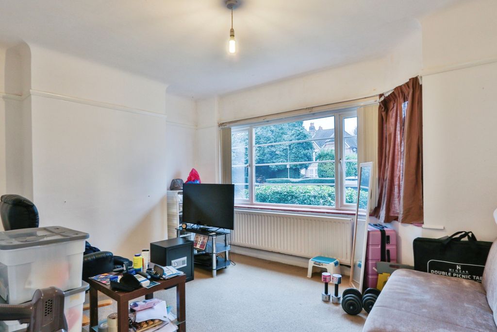Property photo 2 of 17 Photography