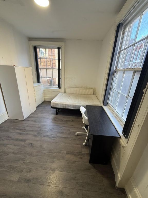 Property photo 3 of 10 9598649.Jpg