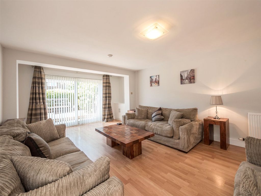 Property photo 2 of 16 Photo 2