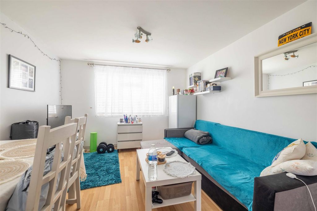 Property photo 2 of 7 63CL (3 Of 7).Jpg