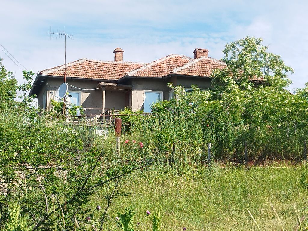 Property photo 2 of 6