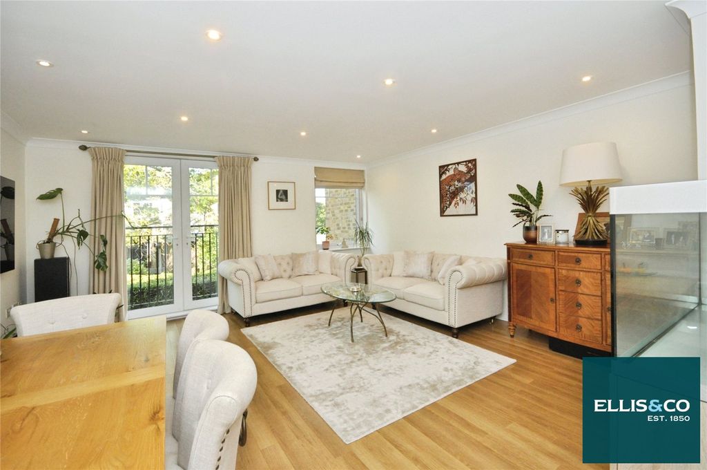 Property photo 1 of 15 Picture No. 27