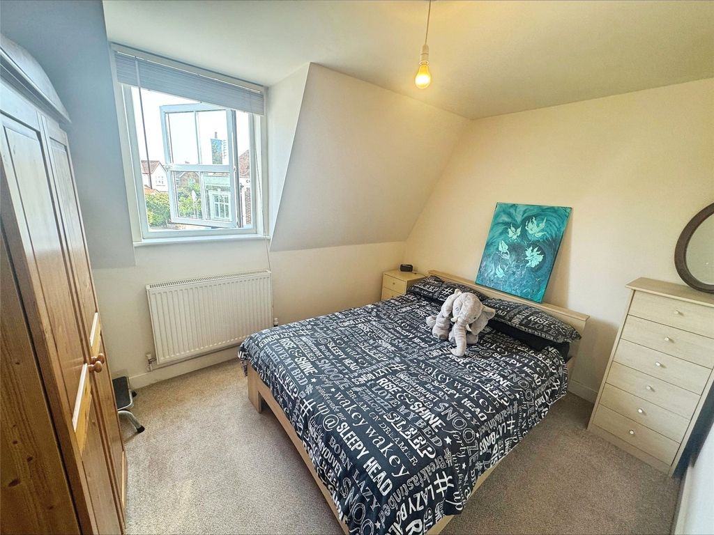 Property photo 3 of 10 Bedroom 2