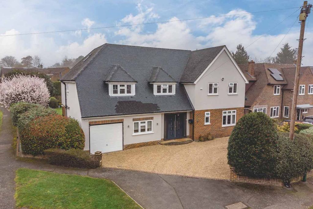 Property photo 1 of 35