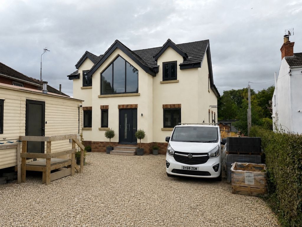 Property photo 1 of 9 123A London Road Front CGI