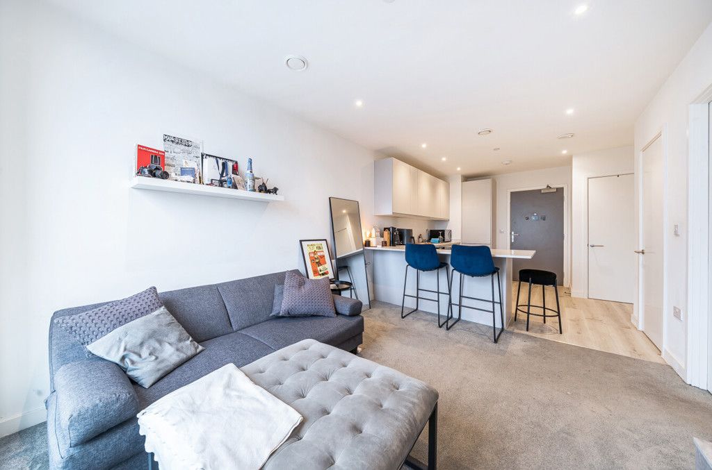 Property photo 2 of 9 1365712-6-68F2559...