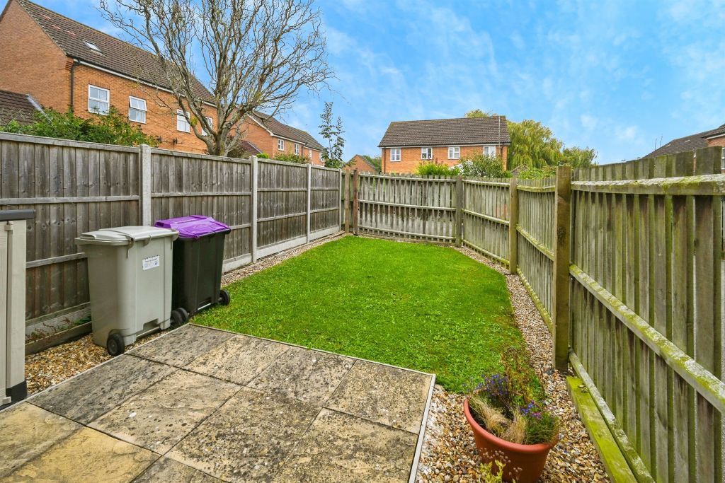 Property photo 2 of 17