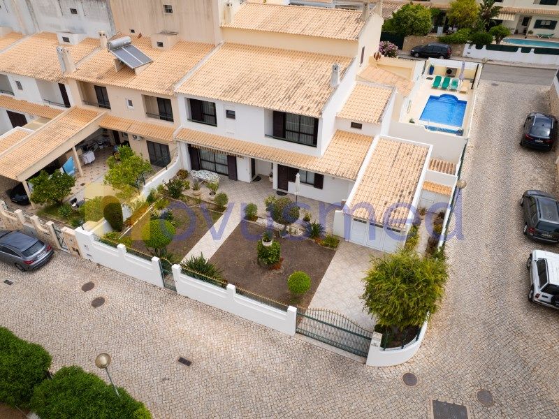 Property photo 1 of 39
