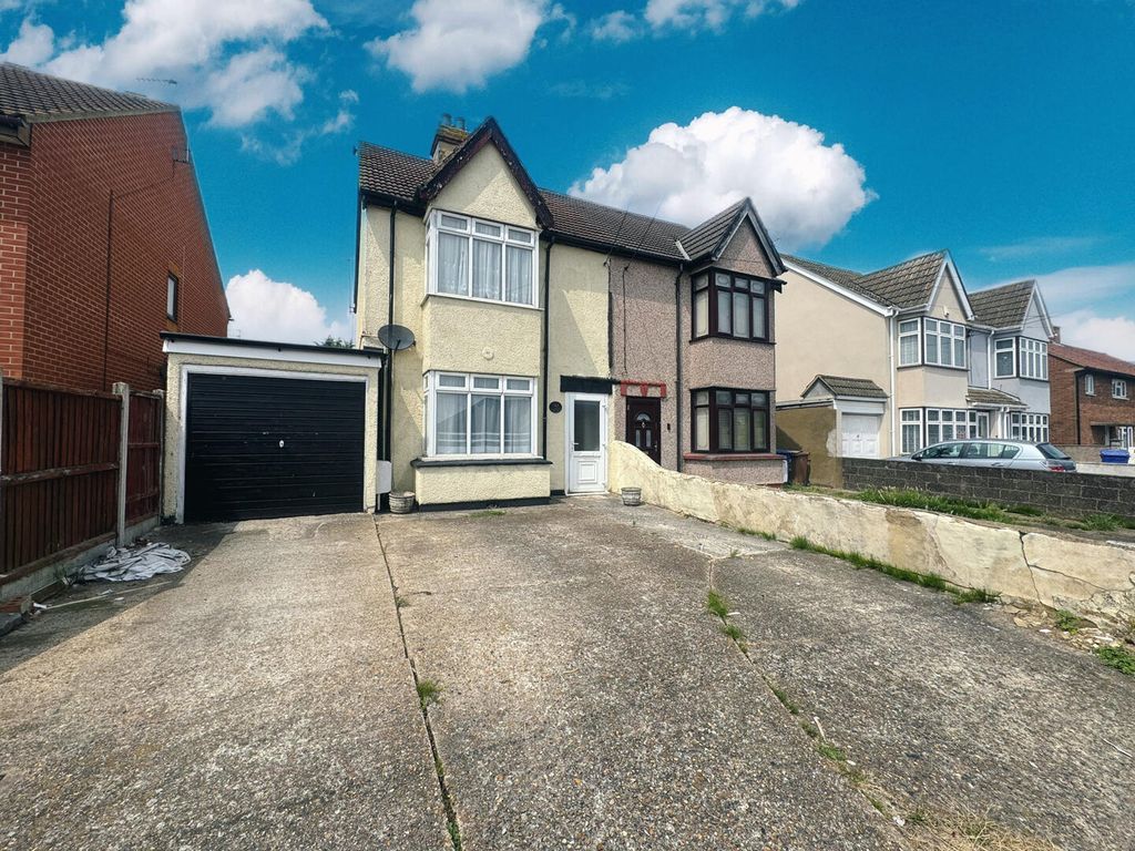 Property photo 1 of 28
