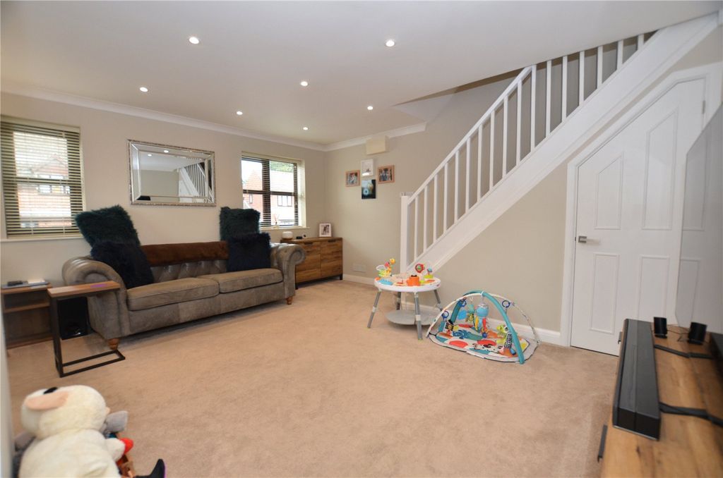 Property photo 2 of 15 Picture No. 14