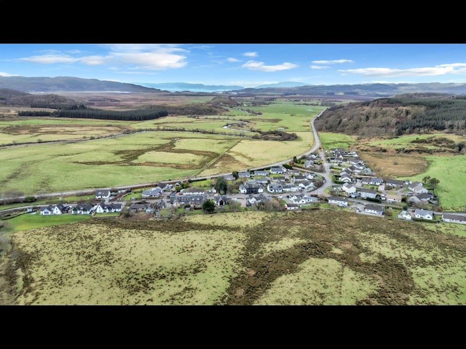 Property photo 2 of 35