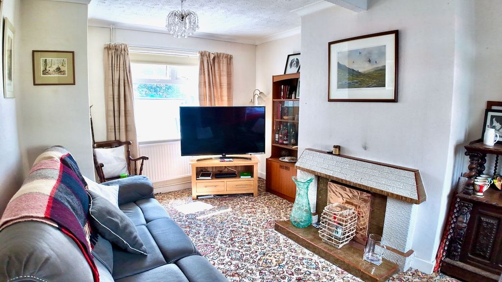 Property photo 2 of 22