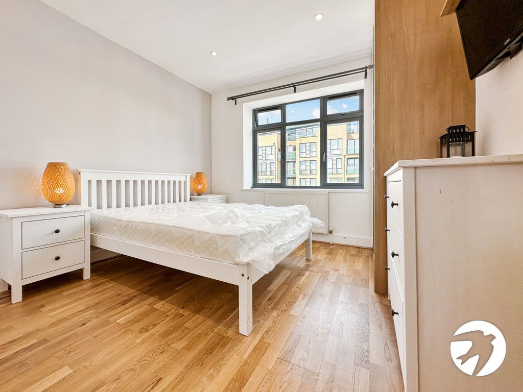 Property photo 3 of 10 Bedroom 1