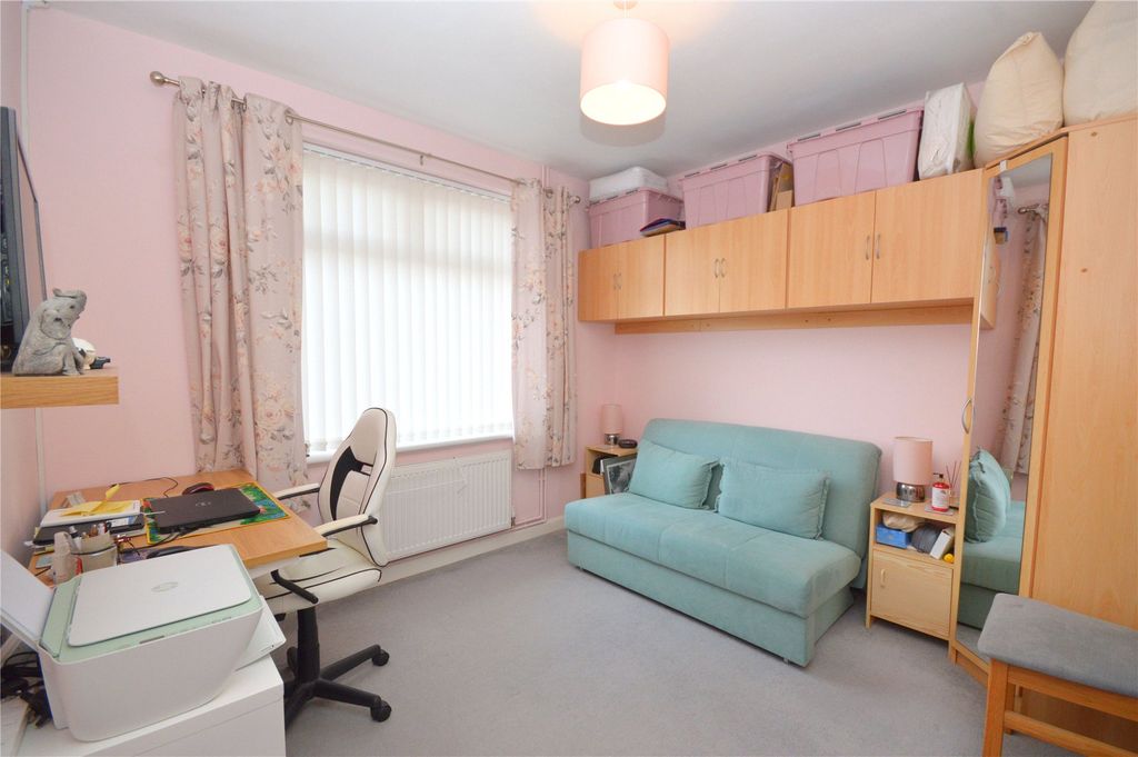 Property photo 3 of 17 Picture No. 09