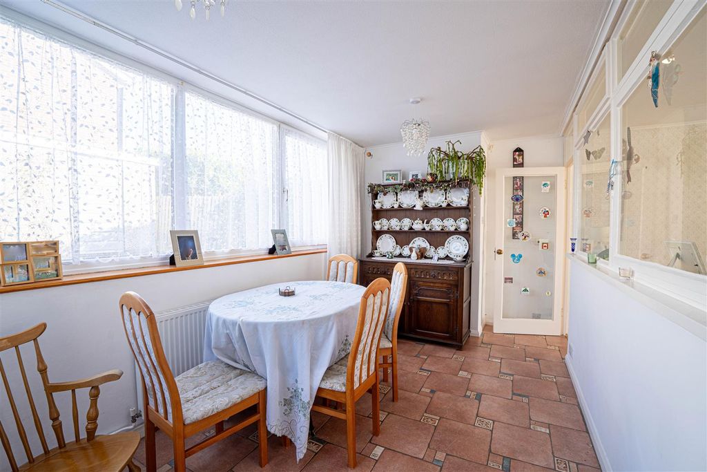 Property photo 3 of 26 Dsc09827-Hdr.Jpg