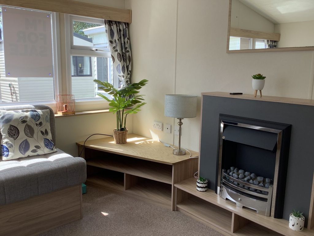 Property photo 2 of 9 Delta Radiant 2018 Car0026510 79099308.Jpeg