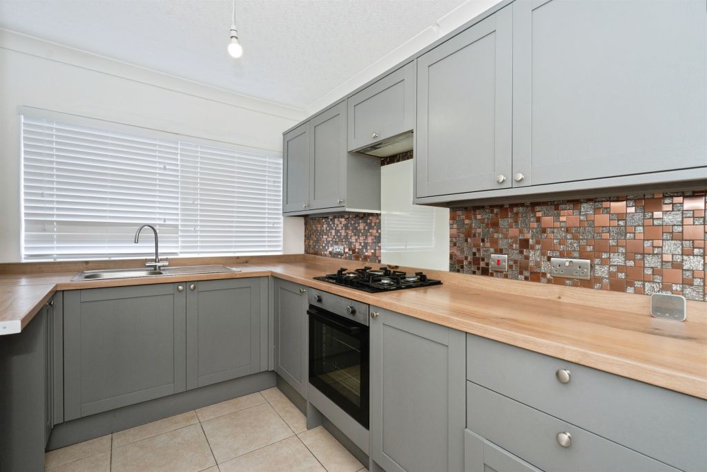 Property photo 3 of 18