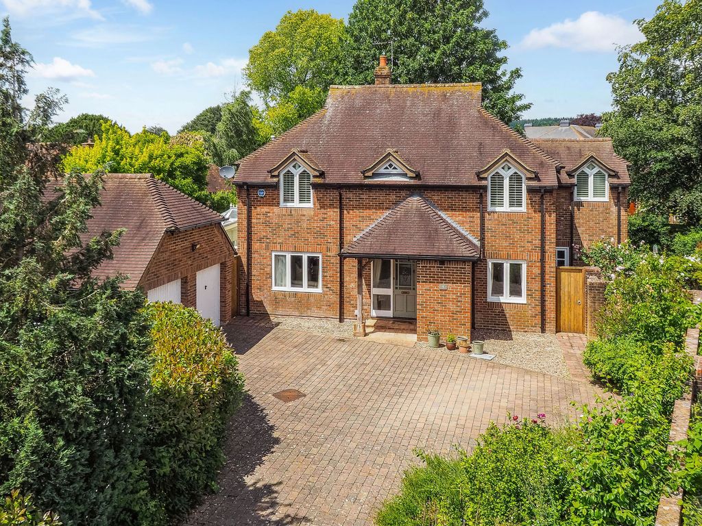 Property photo 1 of 27
