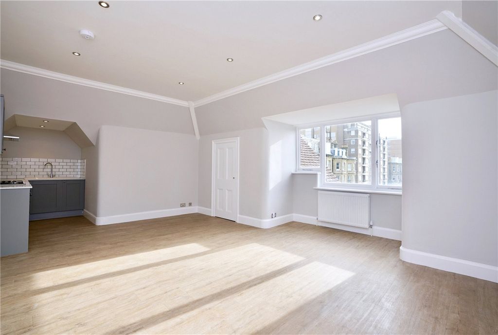 Property photo 2 of 12 Picture No. 07