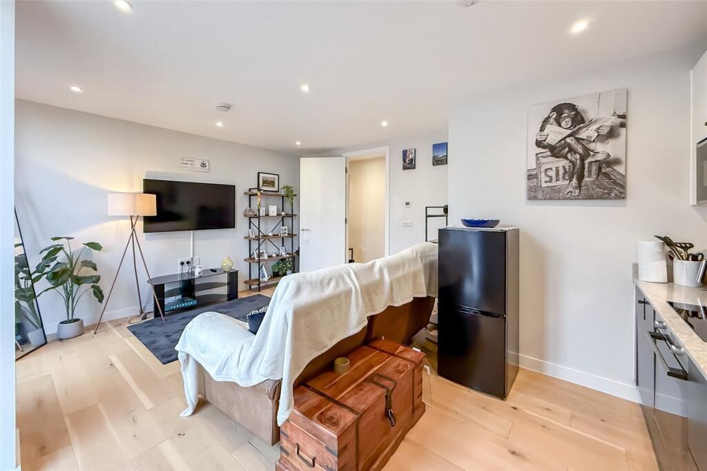 Property photo 2 of 9