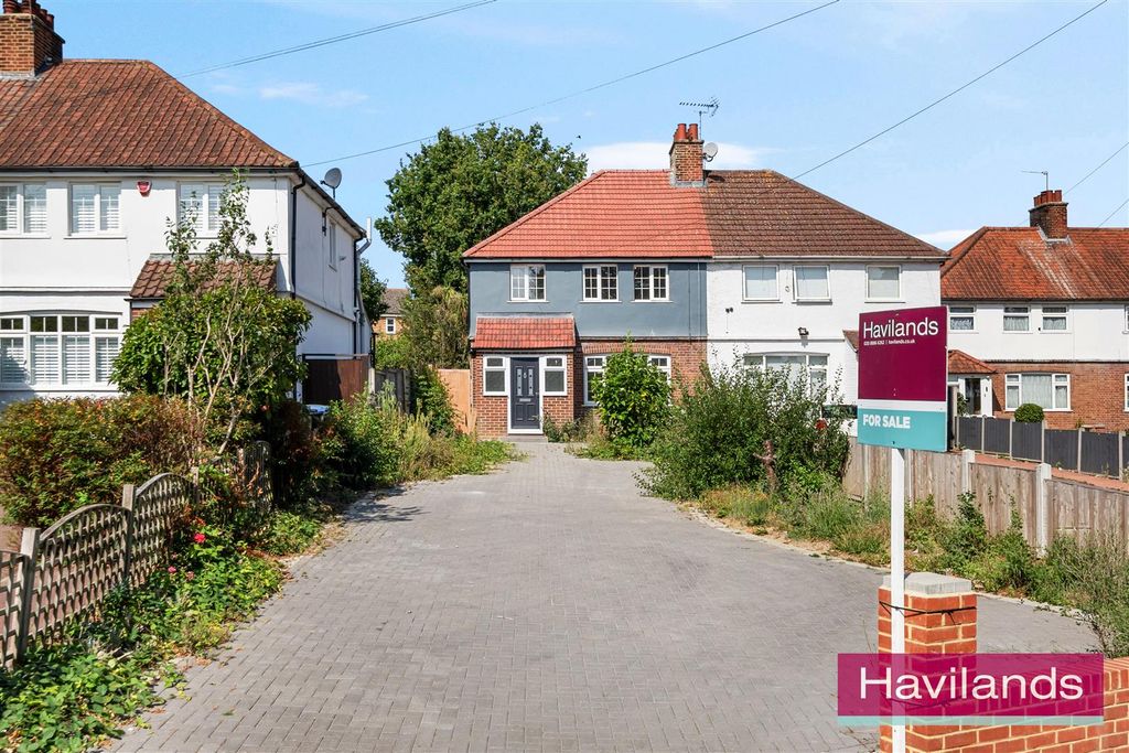 Property photo 1 of 12 Worlds End Lane-12.Jpg