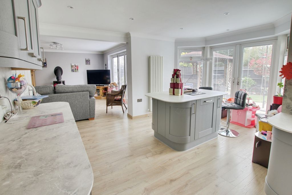 Additional image 6 of 4 bed detached house for saleShaftesbury Avenue, March PE15