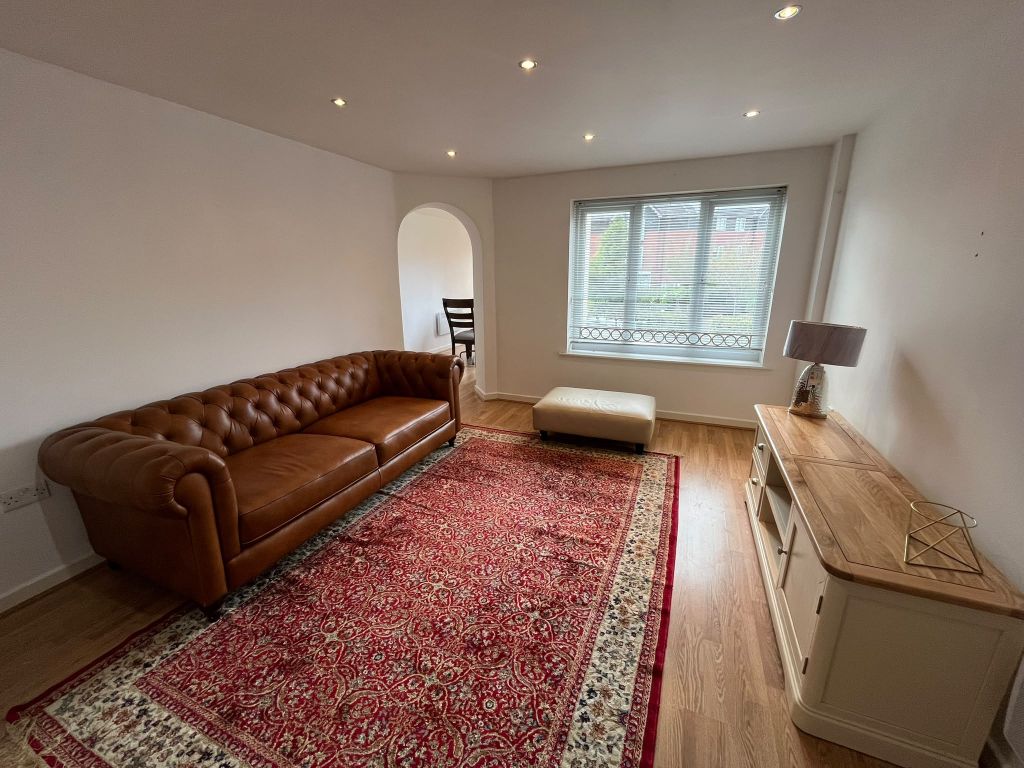 Property photo 3 of 10 Image