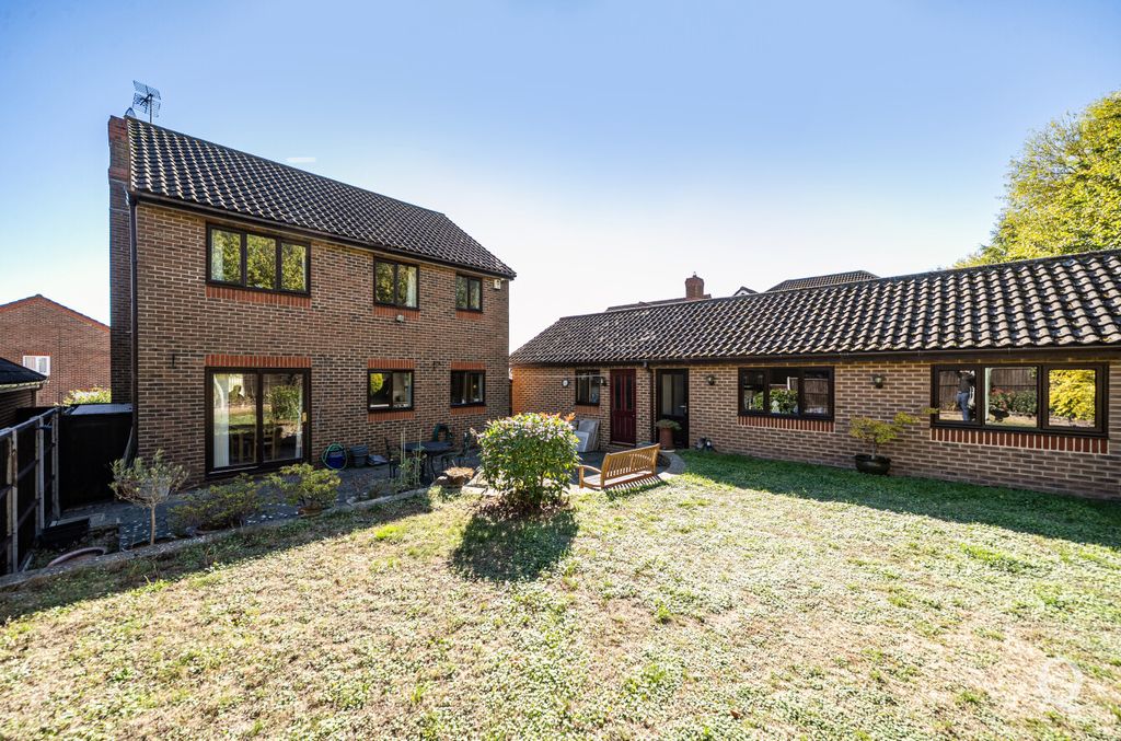 Property photo 3 of 23 00A69Bdc-d5Fd-468...