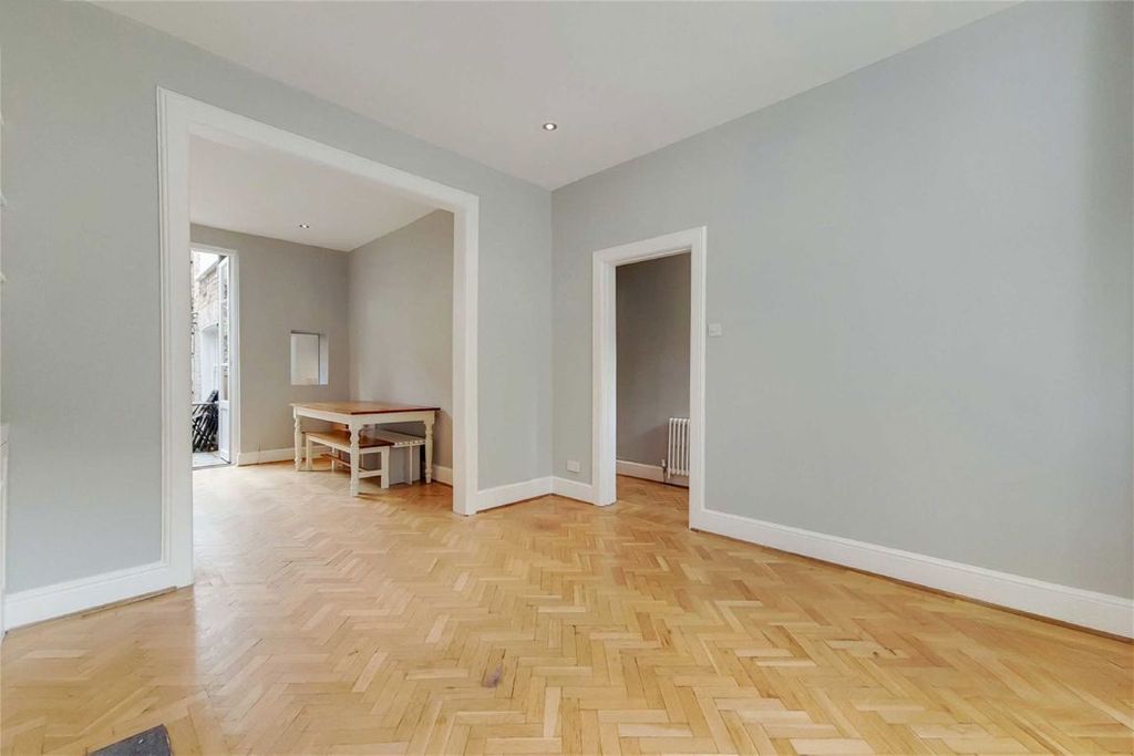 Property photo 3 of 7