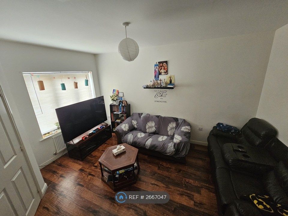 Property photo 2 of 20