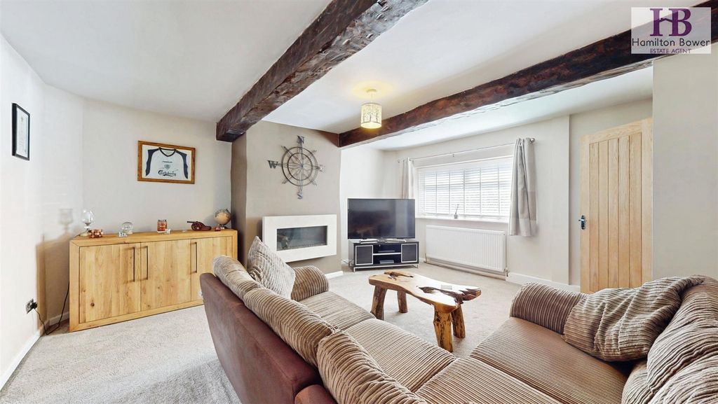 Property photo 2 of 13 d45F026d-14-Towngate-07102026_173758.Jpg