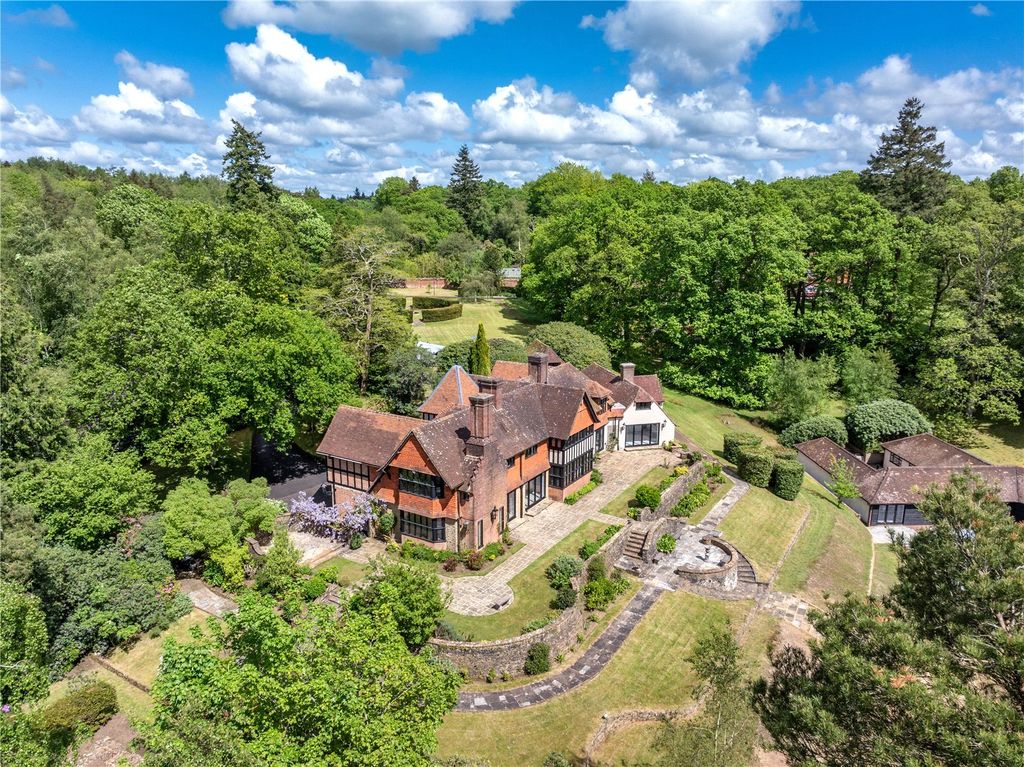 Property photo 2 of 32 Side Aerial